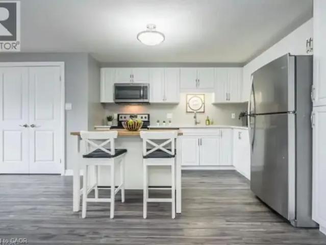 Townhouse for rent in Kitchener, Ontario