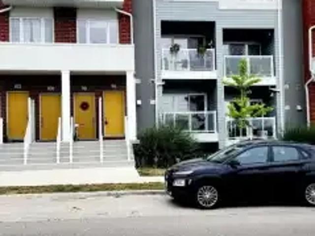 Townhouse for rent in Huron South, Kitchener