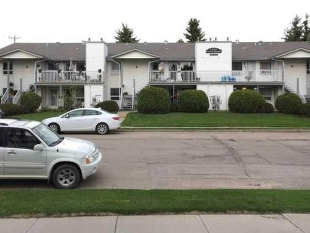 Townhouse for rent in Rolly View, Alberta