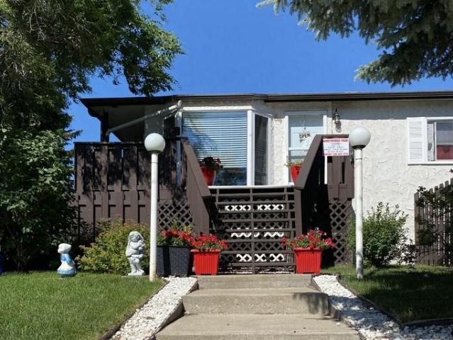 Townhouse for rent in Westmount, Moose Jaw