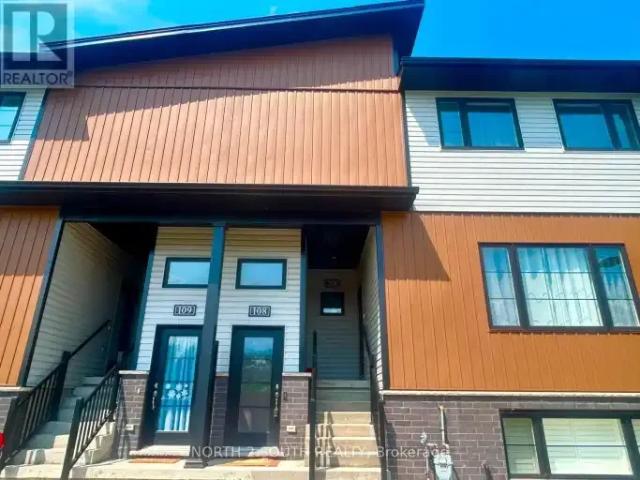 Townhouse for rent in Niagara, Ontario