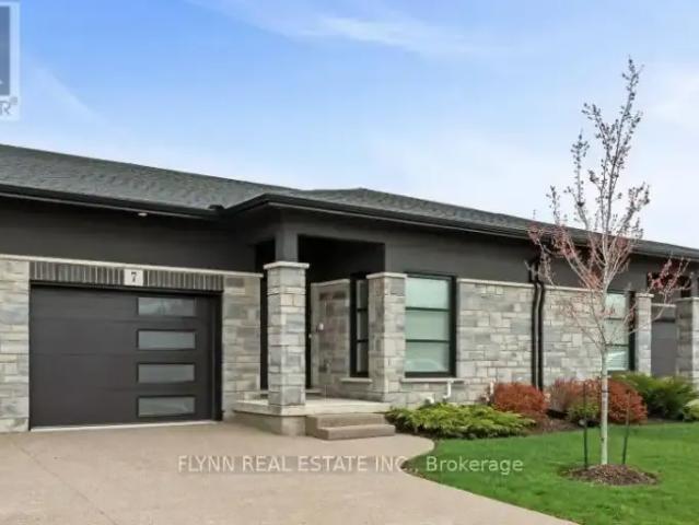 Townhouse for rent in Niagara, Ontario