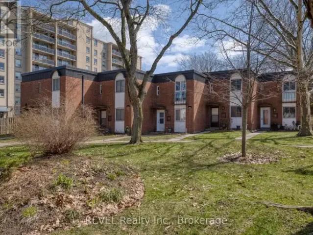 Townhouse for rent in Niagara, Ontario