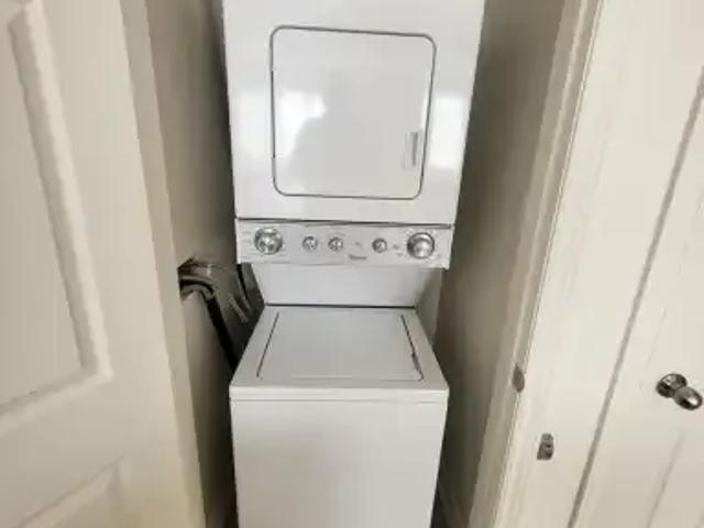 Townhouse for rent in Oakville, Ontario