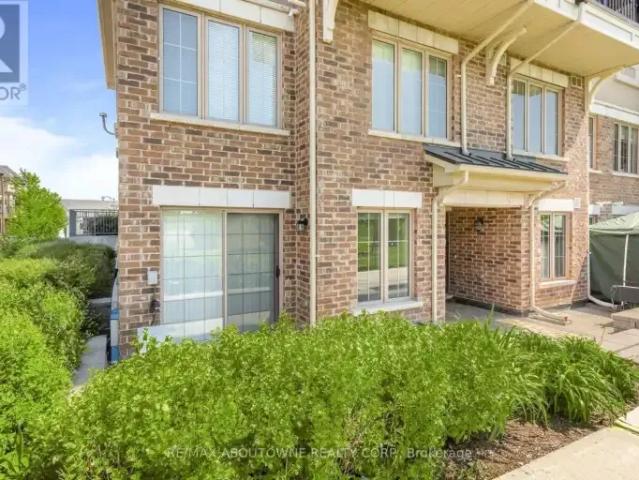 Townhouse for rent in Oakville, Ontario