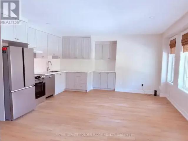 Townhouse for rent in Oakville, Ontario