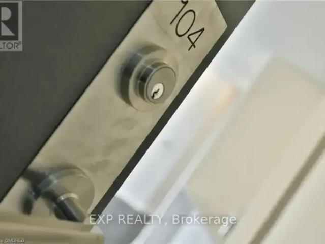 Townhouse for rent in Oakville, Ontario