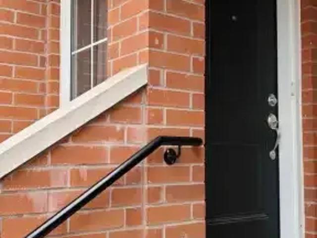 Townhouse for rent in Oakville, Ontario