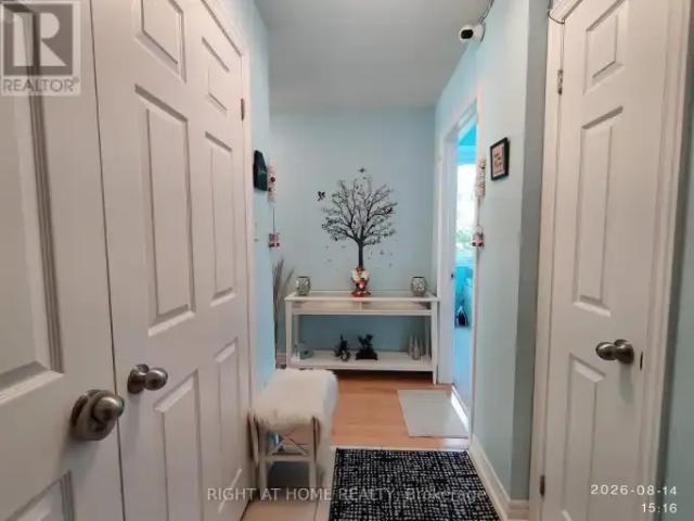 Townhouse for rent in Oakville, Ontario