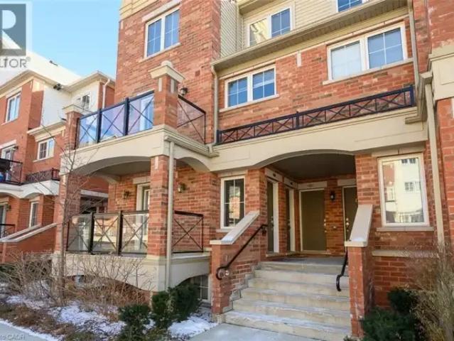 Townhouse for rent in Oakville, Ontario