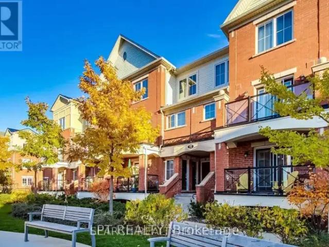 Townhouse for rent in Oakville, Ontario