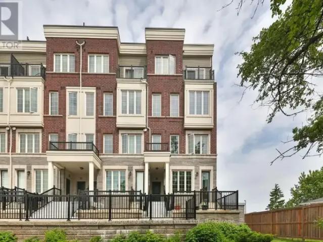 Townhouse for rent in Oakville, Ontario