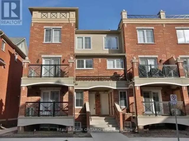 Townhouse for rent in Oakville, Golden Horseshoe