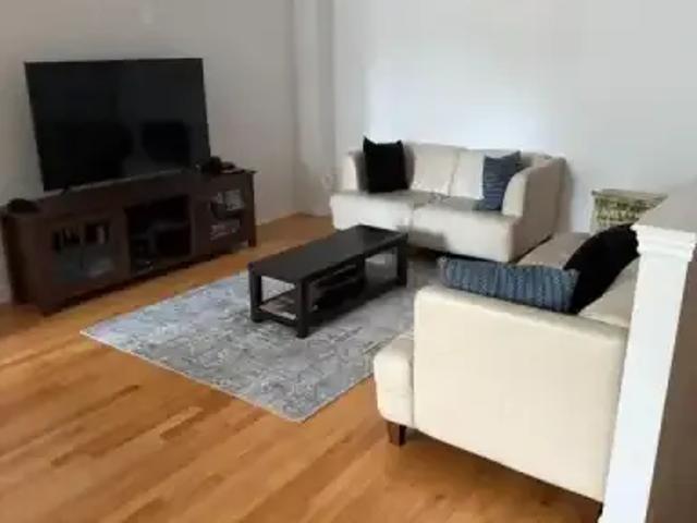 Townhouse for rent in Oakville, Ontario