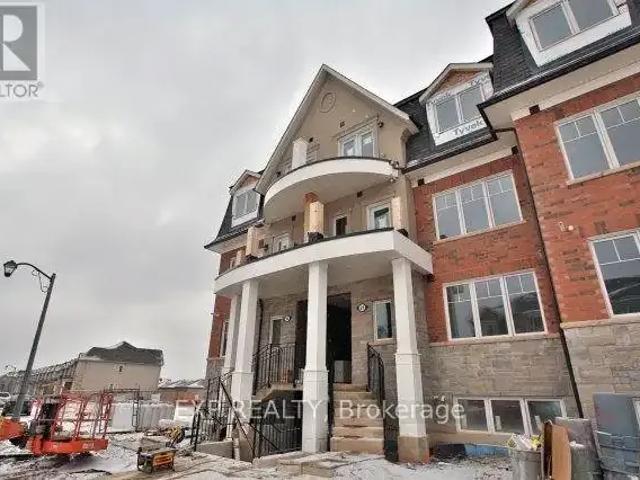 Townhouse for rent in Oakville, Ontario