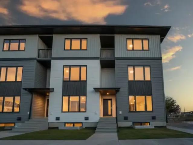 Townhouse for rent in Alberta