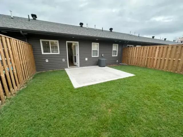 Townhouse for rent in Sault Ste. Marie, Northeastern Ontario