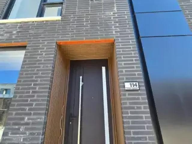 Townhouse for rent in Strathroy-caradoc, Ontario
