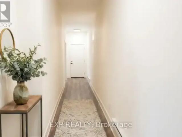 Townhouse for rent in Strathroy-caradoc, Ontario