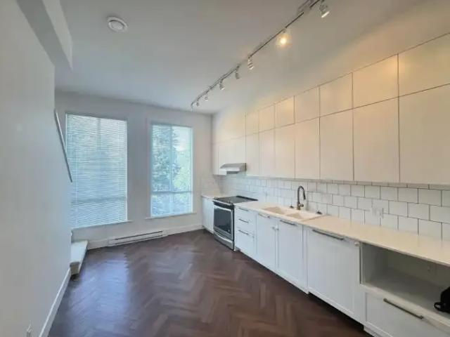 Townhouse for rent in South Surrey, Surrey