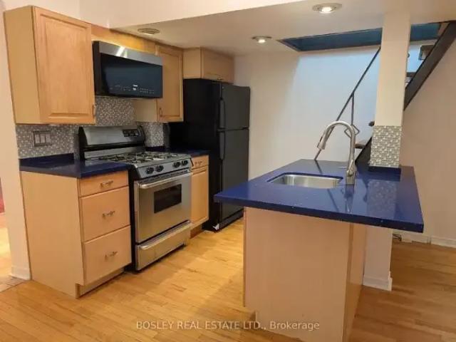 Townhouse for rent in Woburn, Ontario