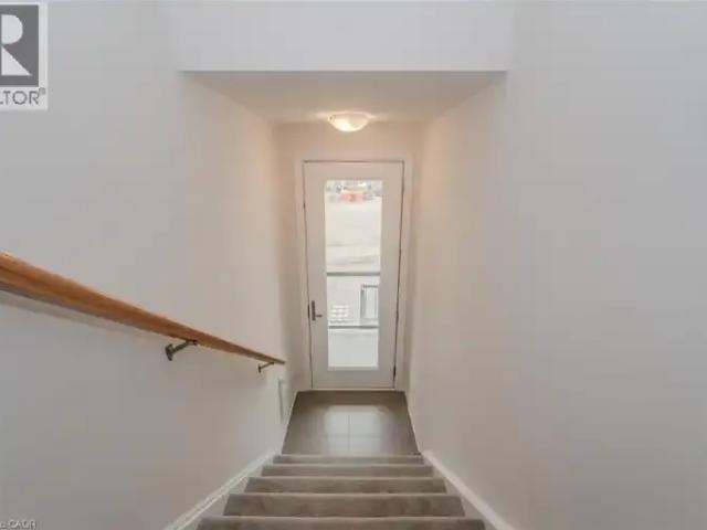 Townhouse for rent in Waterloo, Ontario