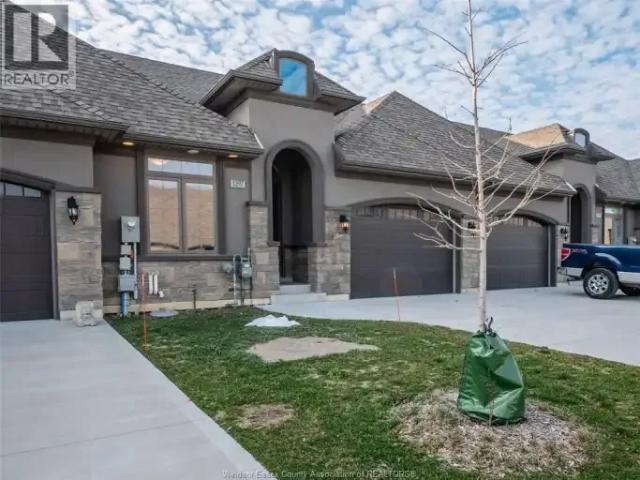 Townhouse for rent in Maidstone, Ontario