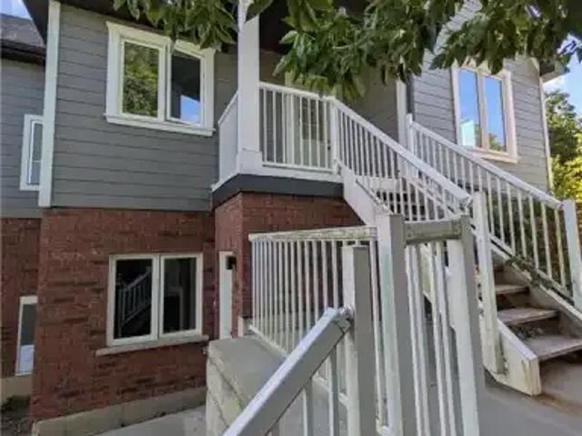 Townhouse for rent in Woodstock, Southwestern Ontario