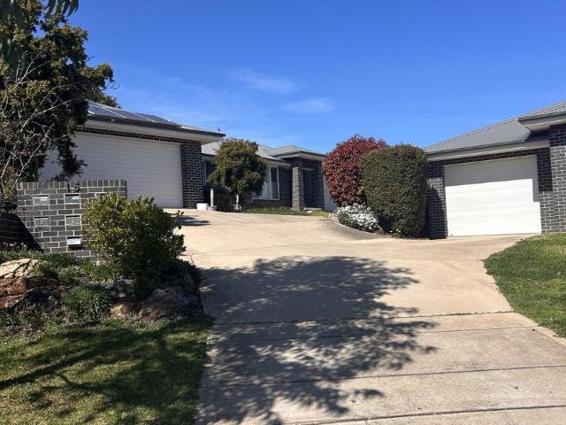 Villa for sale in Bourkelands, Wagga Wagga City Council