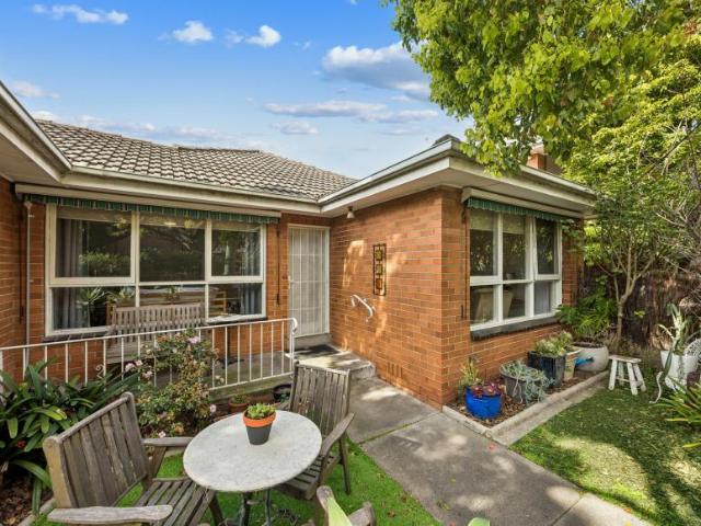 Villa for sale in Camerons Creek, Victoria