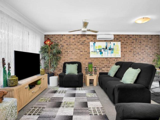 Villa for sale in Macquarie Fields, Sydney