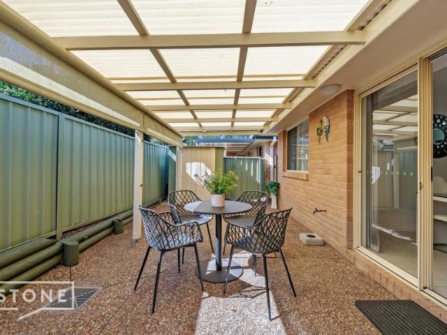 Villa for sale in Mount Hutton, Newcastle-Maitland