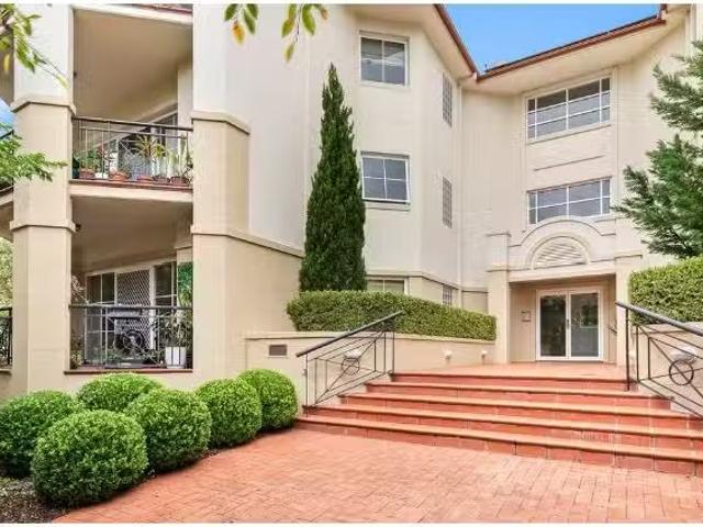 Apartment for rent in Huntleys Cove, Sydney