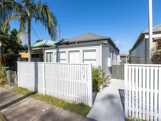 House for rent in Newcastle, Newcastle-Maitland