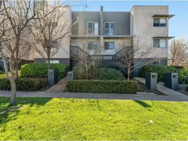 Condo for rent in Casey, Australian Capital Territory