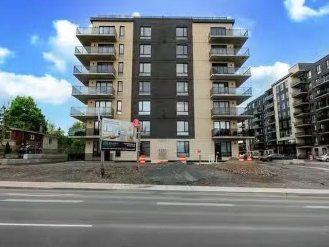 Apartment for rent in Dollard-des-ormeaux, Quebec