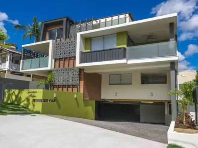 House for rent in Taringa, Greater Brisbane