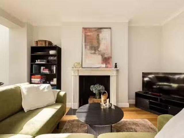 Apartment for rent in St. John's Wood, Greater London