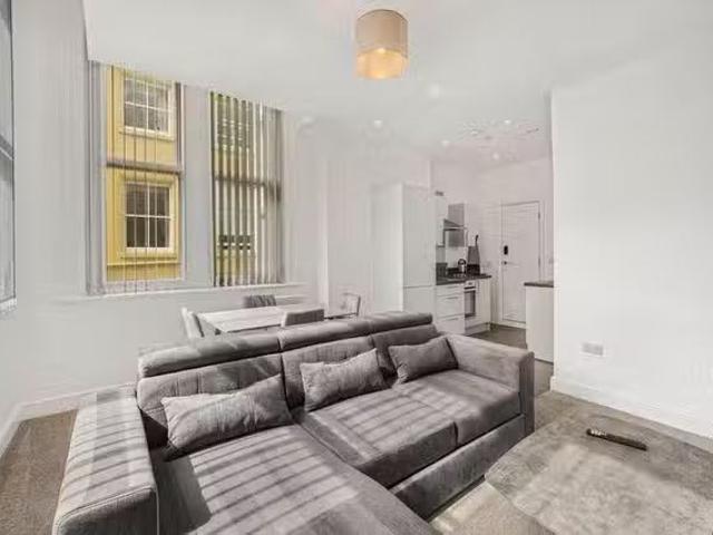 Apartment for rent in Cavern Quarter, Calderstones