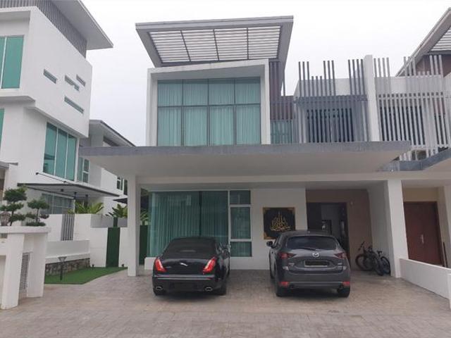 Residential House for rent in Tanjong Sepat, Selangor
