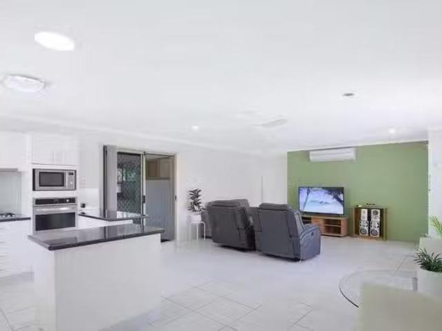 Apartment for rent in Toombul, Queensland