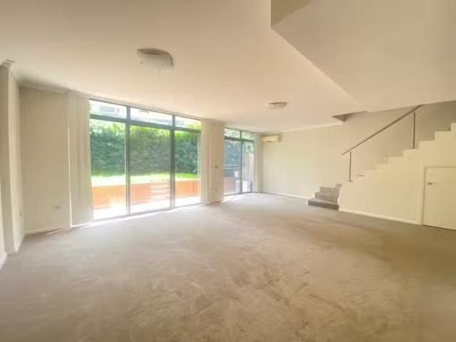 Condo for rent in Sydney, New South Wales