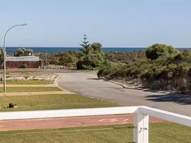 House for rent in Ledge Point, Western Australia