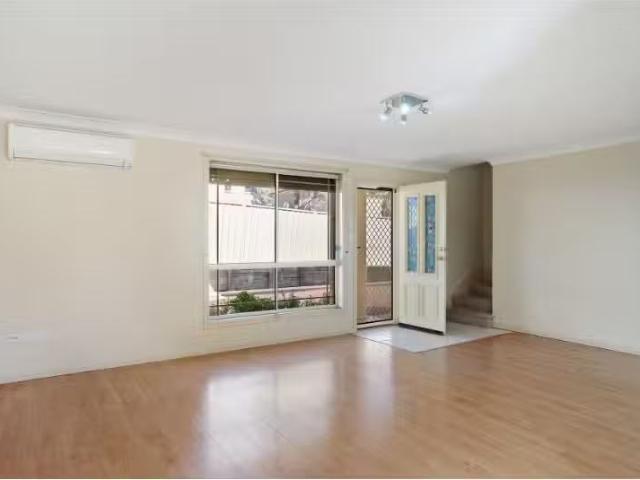 Condo for rent in Sydney, New South Wales