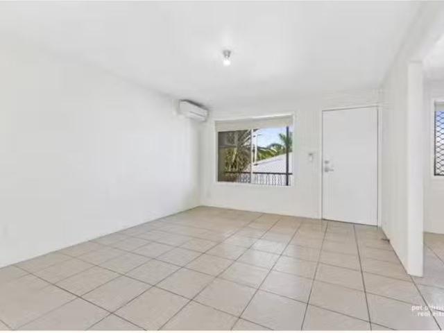 Apartment for rent in The Range, Queensland