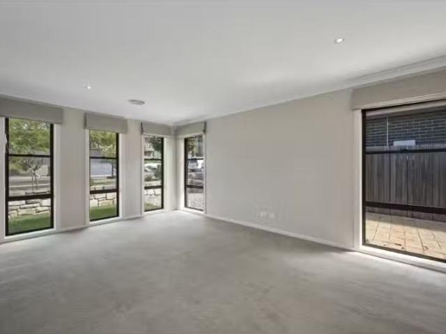 House for rent in Casey, Australian Capital Territory