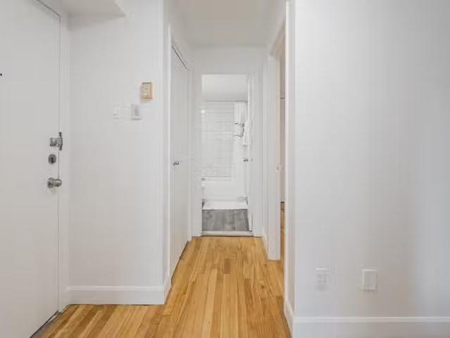 Condo for rent in St. Leonard's, Quebec