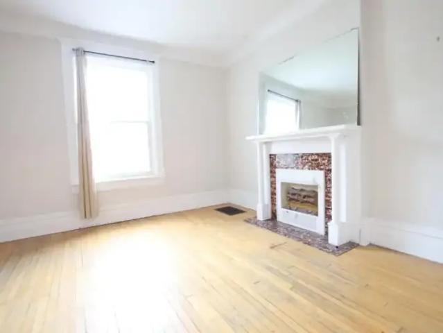 Apartment for rent in Mulhurst Bay, Ontario