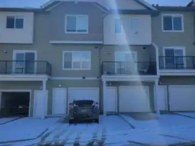 Townhouse for rent in Alberta