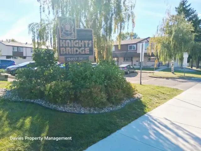 Townhouse for rent in Wedgewood, Alberta